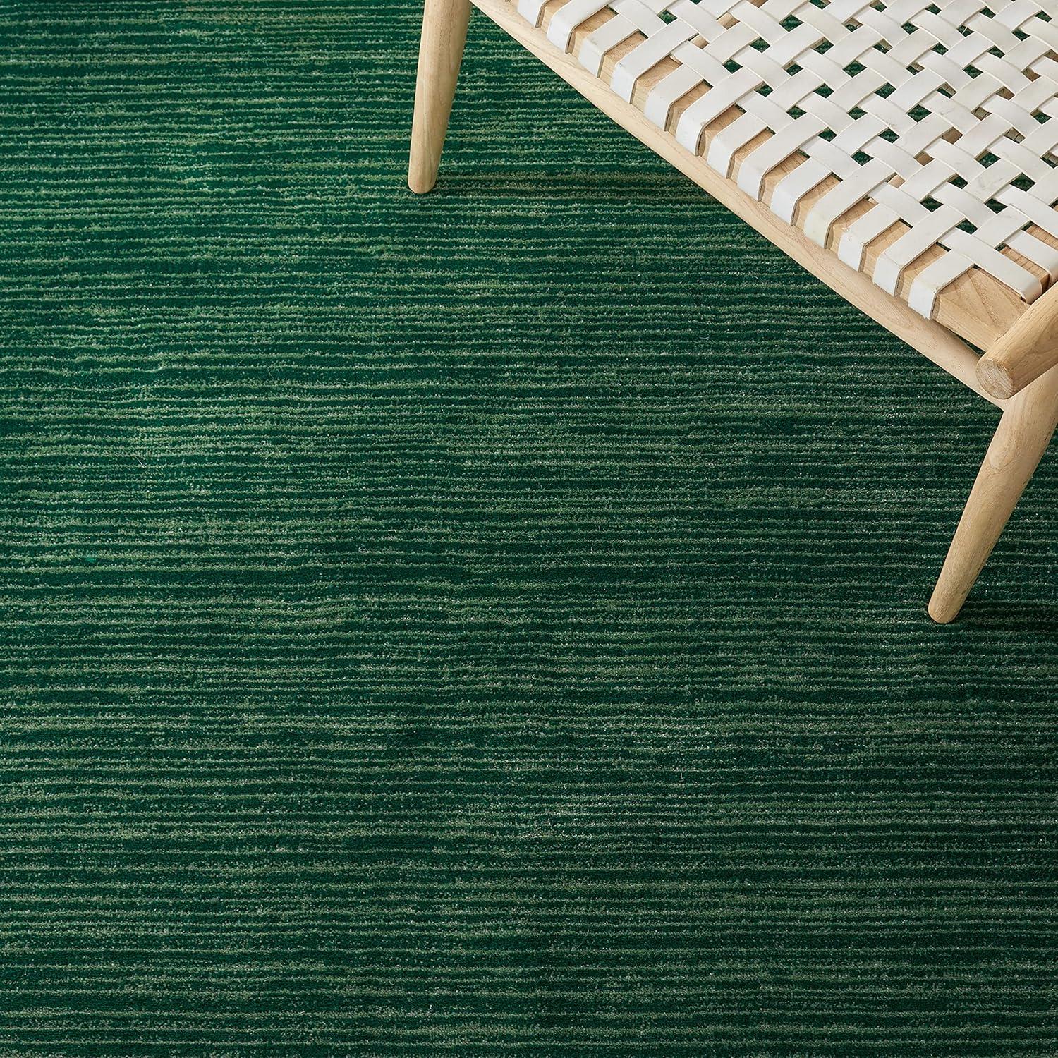 image:imageSAFAVIEH Area Rug 8x10 Vision Collection Large Ivory Modern Ombre Design NonShedding amp Easy to Clean Ideal for Living Room Bedroom Dining Space VSN606JDark Green
