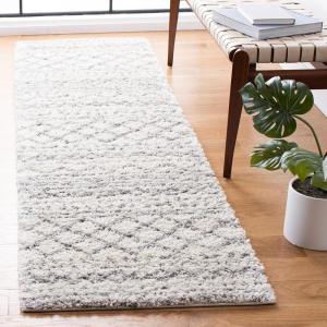 SAFAVIEH Area Rug 8×10 – Arizona Shag Collection – Large – Ivory & Beige, Moroccan Boho Design, Non-Shedding & Easy to Clean, Ideal for Living Room, Bedroom, Dining Space (ASG741A)(Ivory/Grey)