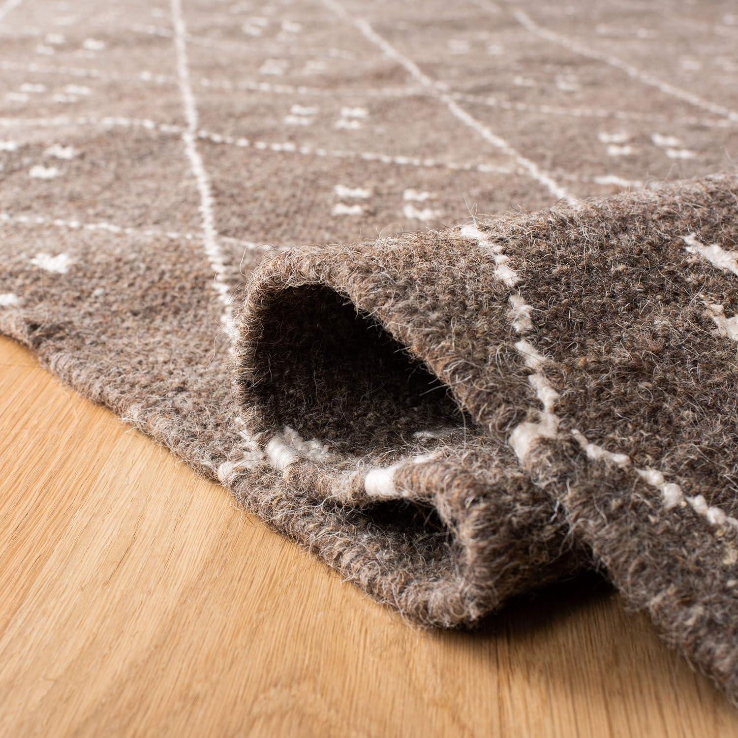 image:imageSAFAVIEH Natural Kilim Collection Area Rug 5 x 8 Natural amp Ivory Handmade Moroccan Boho Tribal Wool amp Viscose Ideal for High Traffic Areas in Living Room Bedroom NKM316BBrownIvory