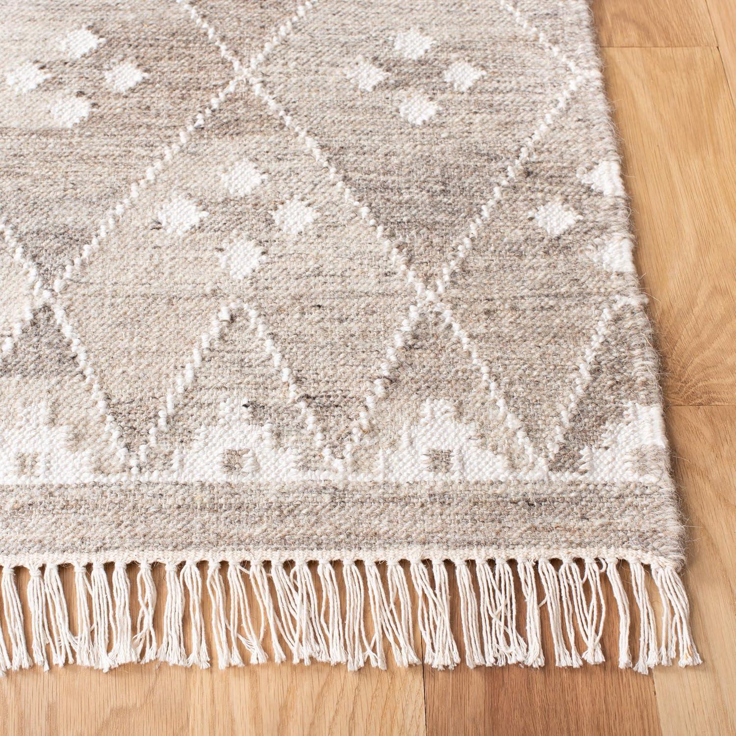 image:imageSAFAVIEH Natural Kilim Collection Area Rug 5 x 8 Natural amp Ivory Handmade Moroccan Boho Tribal Wool amp Viscose Ideal for High Traffic Areas in Living Room Bedroom NKM316BNaturalIvory