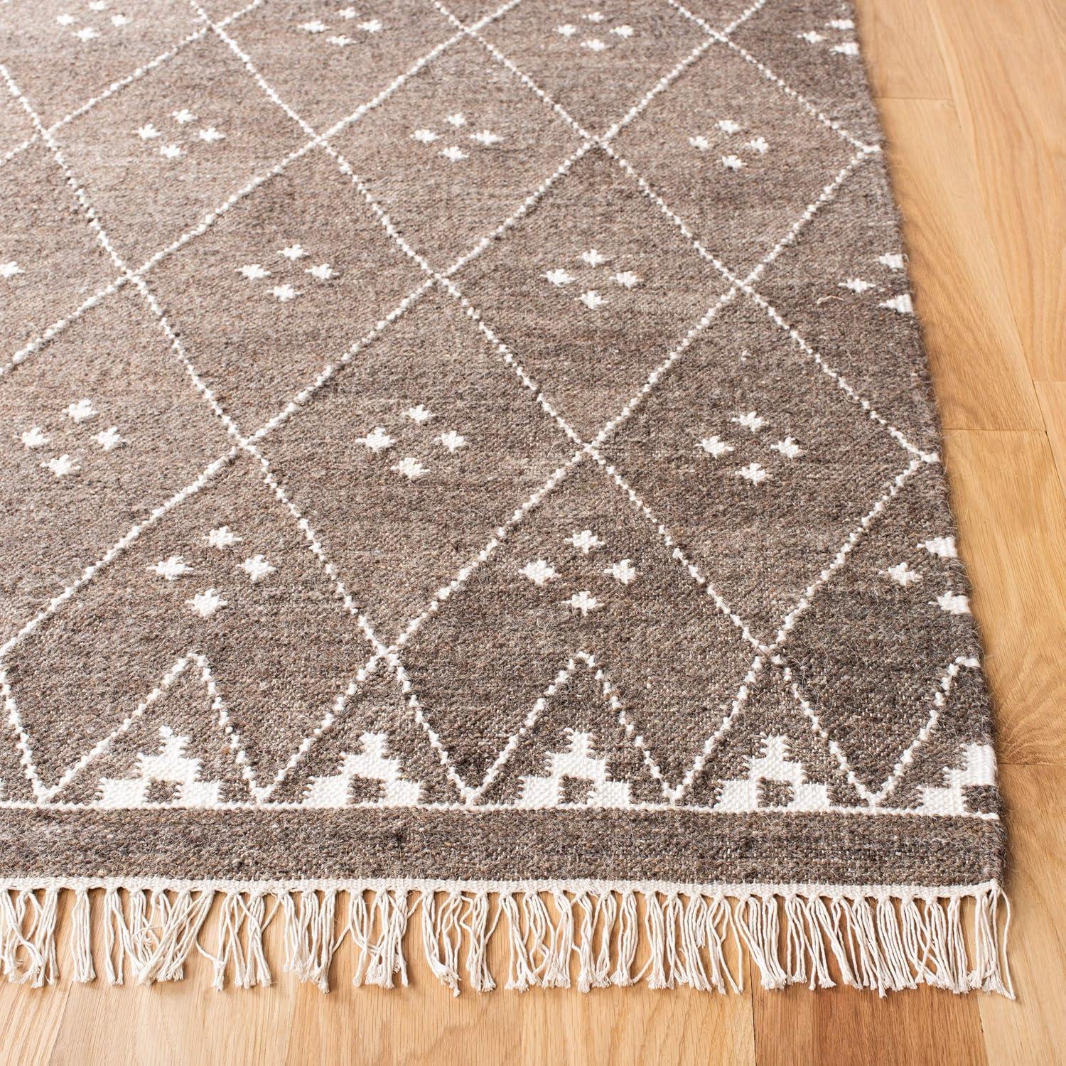 image:imageSAFAVIEH Natural Kilim Collection Area Rug 5 x 8 Natural amp Ivory Handmade Moroccan Boho Tribal Wool amp Viscose Ideal for High Traffic Areas in Living Room Bedroom NKM316BBrownIvory