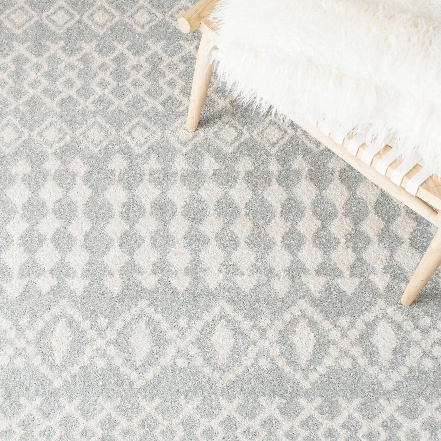 image:imageSAFAVIEH Tulum Collection Area Rug 53 x 76 Ivory amp Grey Moroccan Boho Distressed Design NonShedding amp Easy to Clean Ideal for Living Room Bedroom Dining Space TUL240ALight GreyIvory