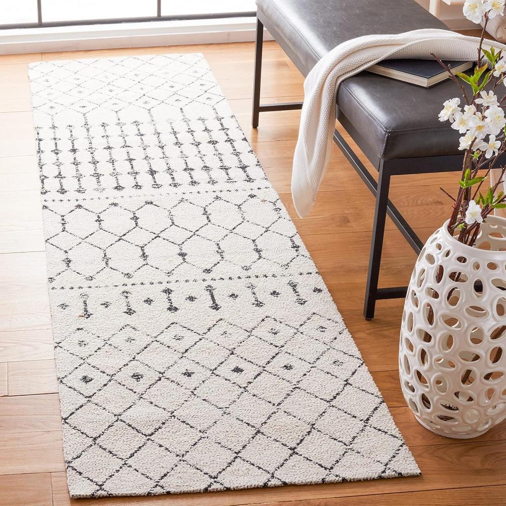 image:imageSAFAVIEH Classic Vintage Collection Area Rug  5 x 8 Beige amp Black Handmade Moroccan Cotton Ideal for High Traffic Areas in Living Room Bedroom CLV127ABeigeBlack