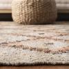 SAFAVIEH Kilim Collection Area Rug – 5′ x 8′, Charcoal & Gold, Charcoal and Gold Wool Design, Ideal for High Traffic Areas in Living Room, Bedroom (KLM753F)(Beige/Gold)
