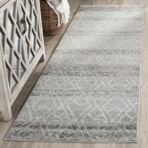 SAFAVIEH Adirondack Collection Area Rug – 5’1″ x 7’6″, Silver & Ivory, Distressed Design, Non-Shedding & Easy Care, Ideal for High Traffic Areas in Living Room, Bedroom (ADR124B)(Silver/Ivory)