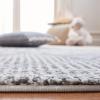 SAFAVIEH Carousel Kids Collection Accent Rug – 4′ x 6′, Grey & Pink, Boho Design, Non-Shedding & Easy Care, Ideal for High Traffic Areas for Boys & Girls in Playroom, Nursery, Bedroom (CRK117F)(Grey/Pink)