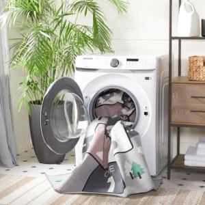 SAFAVIEH Washable Rug Kids Playhouse Collection – 3’3″ x 5’3″, Grey & Blue, Slip Resistant & Easy to Clean, Ideal for Kids Room, Playroom, Nursery, Boys & Girls Room (KPH226F)(Grey/Pink)