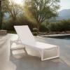 SAFAVIEH Outdoor Patio Furniture Collection – Jordan White & White Aluminum Lounger, Adjustable Modern Outdoor Reclining Chaise (PAT7560B)(White/White)