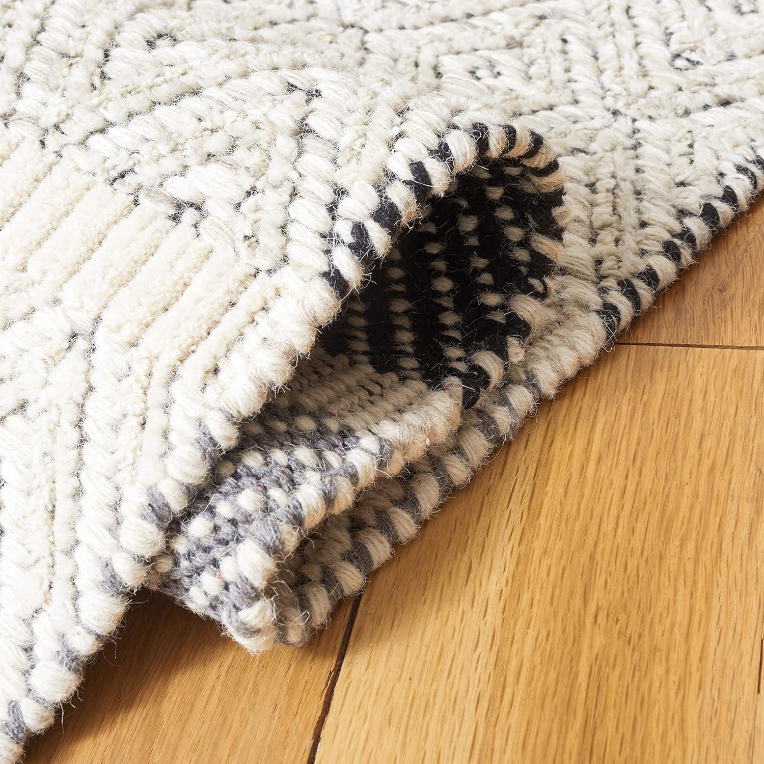 image:imageMartha Stewart x SAFAVIEH Area Rug Collection 5 x 8 Ivory amp Grey Handmade Wool Ideal for Living Room Bedroom Office Dining Space MSR9606AIvoryGrey