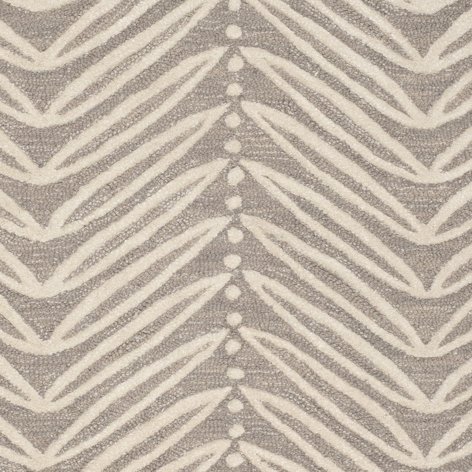 image:imageMartha Stewart x SAFAVIEH Area Rug Collection 6 Round Oolong Tea Green Handmade Wool amp Viscose Ideal for Living Room Bedroom Office Dining Space MSR3612BChamois Beige