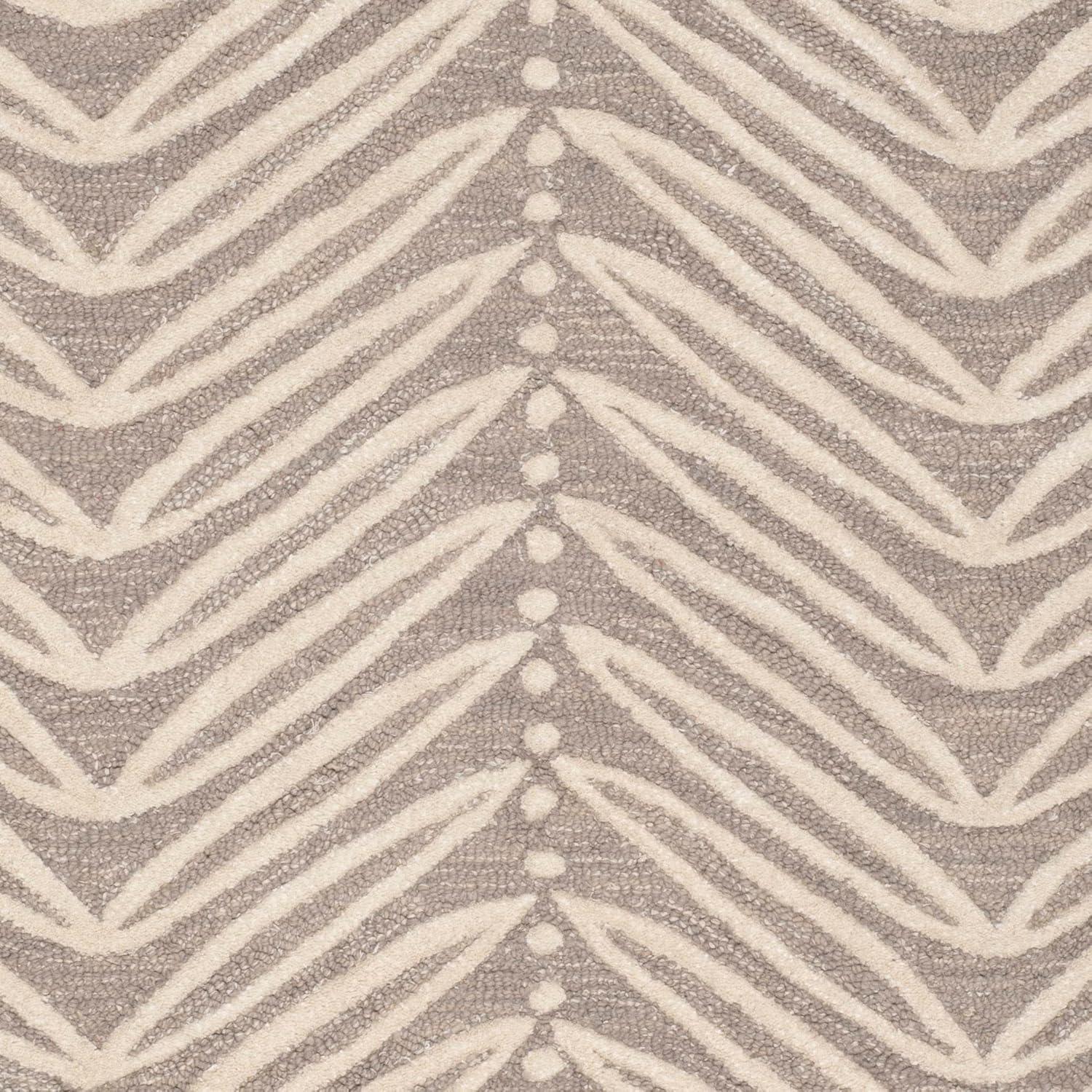 image:imageMartha Stewart x SAFAVIEH Area Rug Collection 6 Round Oolong Tea Green Handmade Wool amp Viscose Ideal for Living Room Bedroom Office Dining Space MSR3612BChamois Beige