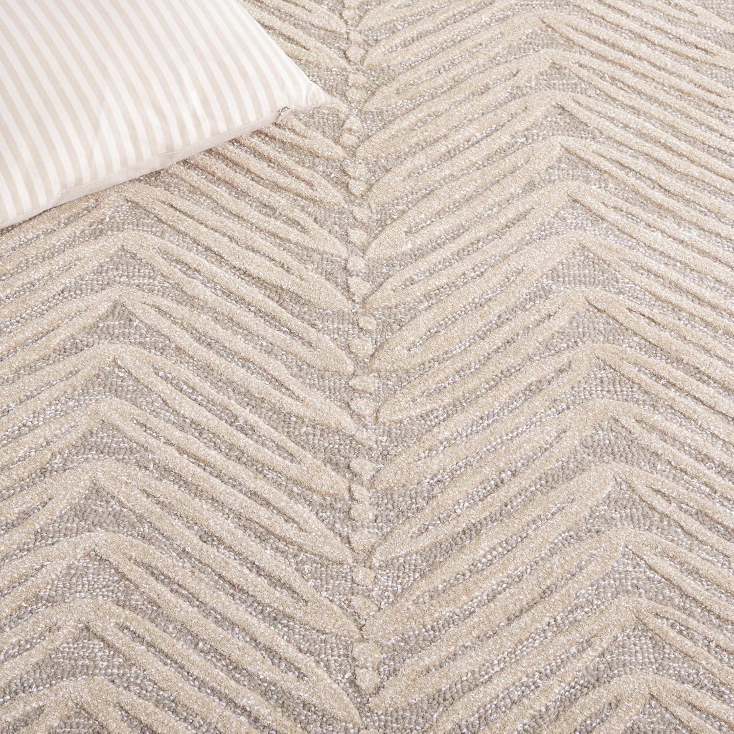 image:imageMartha Stewart x SAFAVIEH Area Rug Collection 6 Round Oolong Tea Green Handmade Wool amp Viscose Ideal for Living Room Bedroom Office Dining Space MSR3612BChamois Beige