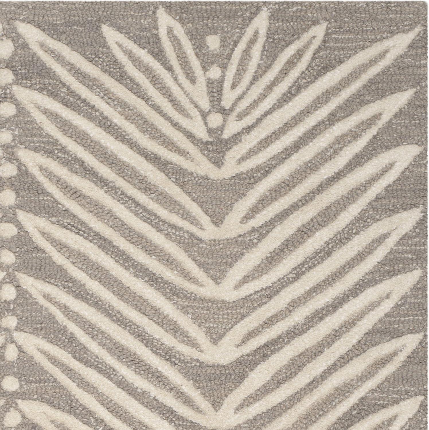 image:imageMartha Stewart x SAFAVIEH Area Rug Collection 6 Round Oolong Tea Green Handmade Wool amp Viscose Ideal for Living Room Bedroom Office Dining Space MSR3612BChamois Beige