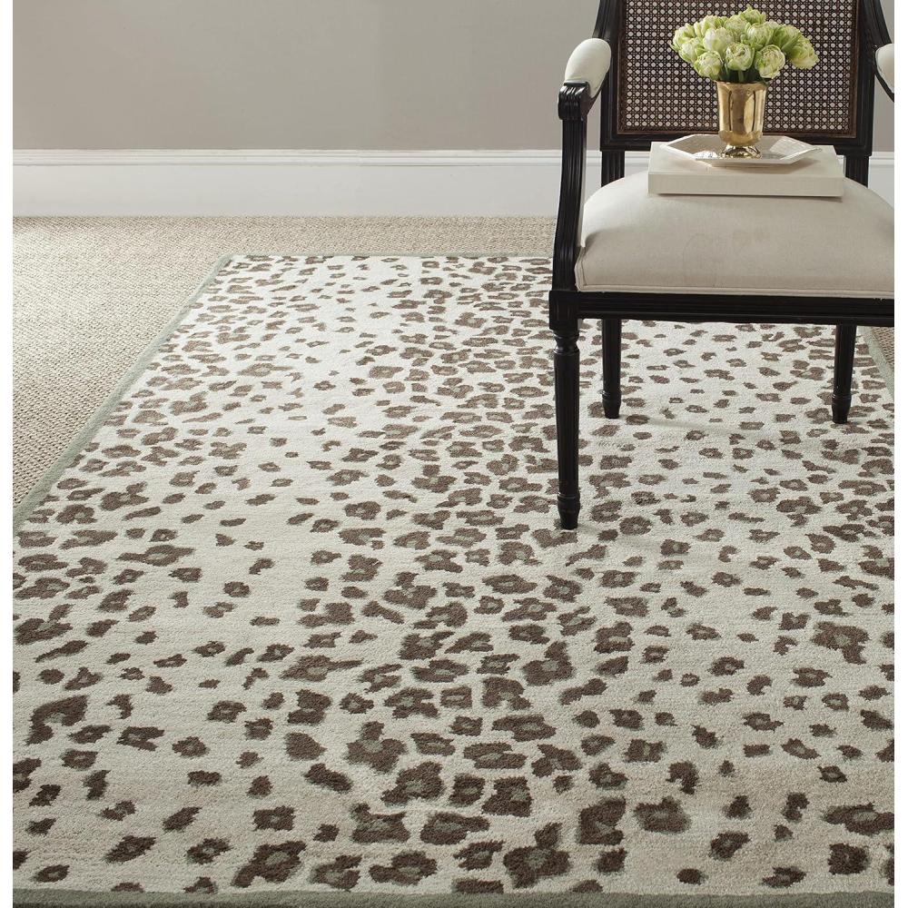 image:imageMartha Stewart x SAFAVIEH Area Rug Collection 26 x 43 Sharkey Gray Handmade Wool amp Viscose Ideal for Living Room Bedroom Foyer Accent Space MSR3621DGrassland Green