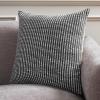 SAFAVIEH Home Collection Maricela Black/White 20-inch Square Decorative Accent Throw Pillow with Insert(Black/White)