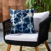 SAFAVIEH Maven 18-inch Navy and White Indoor/Outdoor Decorative Throw Pillow