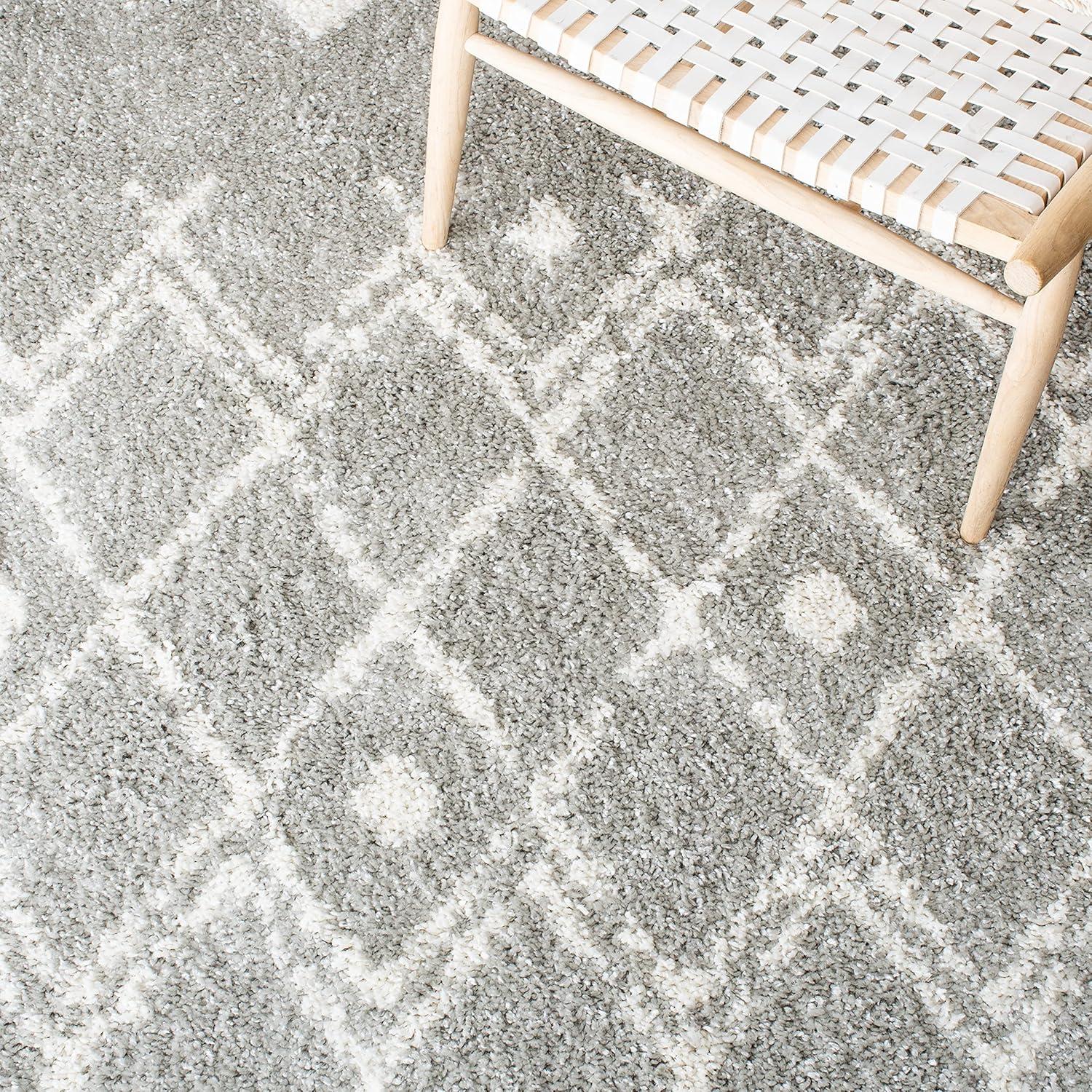 image:imageSAFAVIEH Berber Shag Collection 55 x 77 Cream Navy BER164D Moroccan NonShedding Living Room Bedroom Dining Room Entryway Plush 125inch Thick Area RugLight GreyCream