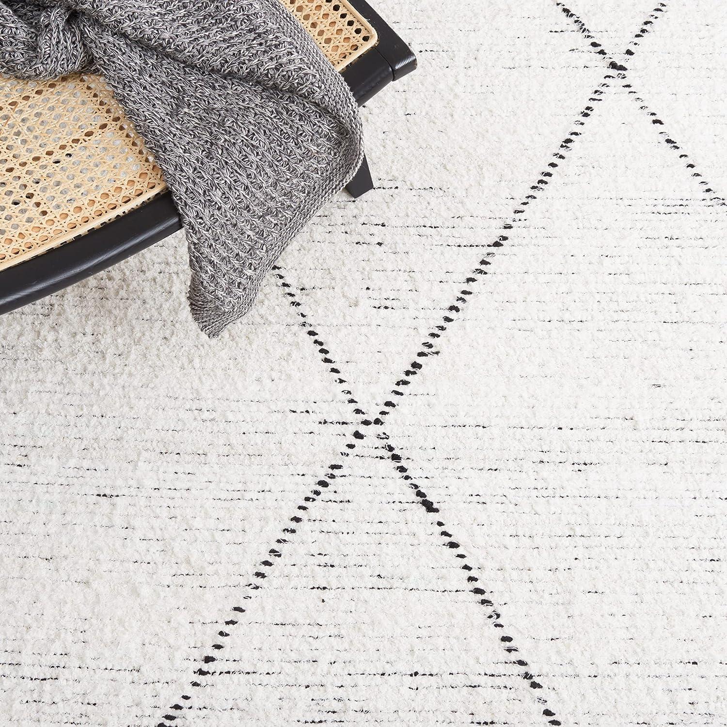 image:imageSAFAVIEH Casablanca Collection Area Rug 6 x 9 Ivory amp Black Handmade Moroccan Boho Cotton Fringe Ideal for High Traffic Areas in Living Room Bedroom CSB462AIvoryBlack
