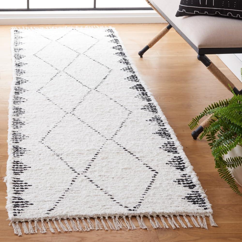 image:imageSAFAVIEH Casablanca Collection Area Rug 6 x 9 Ivory amp Black Handmade Moroccan Boho Cotton Fringe Ideal for High Traffic Areas in Living Room Bedroom CSB462AIvoryBlack