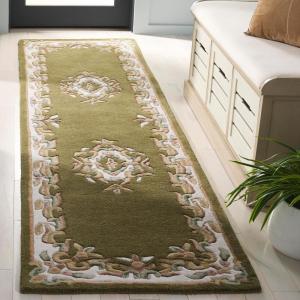 SAFAVIEH 8×10 Area Rug – Aubusson Collection – Large – Peach & Ivory, Handmade Wool, Ideal for Living Room, Bedroom, Dining Space (AUB301S)(Olive/Ivory)