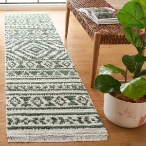 SAFAVIEH Area Rug 8×10 – Augustine Collection – Large – Green & Ivory, Cotton Moroccan Boho Tribal Fringe Design, Easy Cleaning, Ideal for Living Room, Bedroom, Office, Dining Space (AGT849Y)(Green/Ivory)