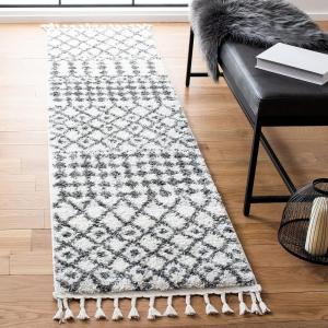 SAFAVIEH Berber Fringe Shag Collection Area Rug – 5’3″ x 7’7″, Ivory & Dark Grey, Moroccan, Non-Shedding & Easy Care, 1.2-inch Thick Ideal for High Traffic Areas in Living Room, Bedroom (BFG538A)(Ivory/Dark Grey)