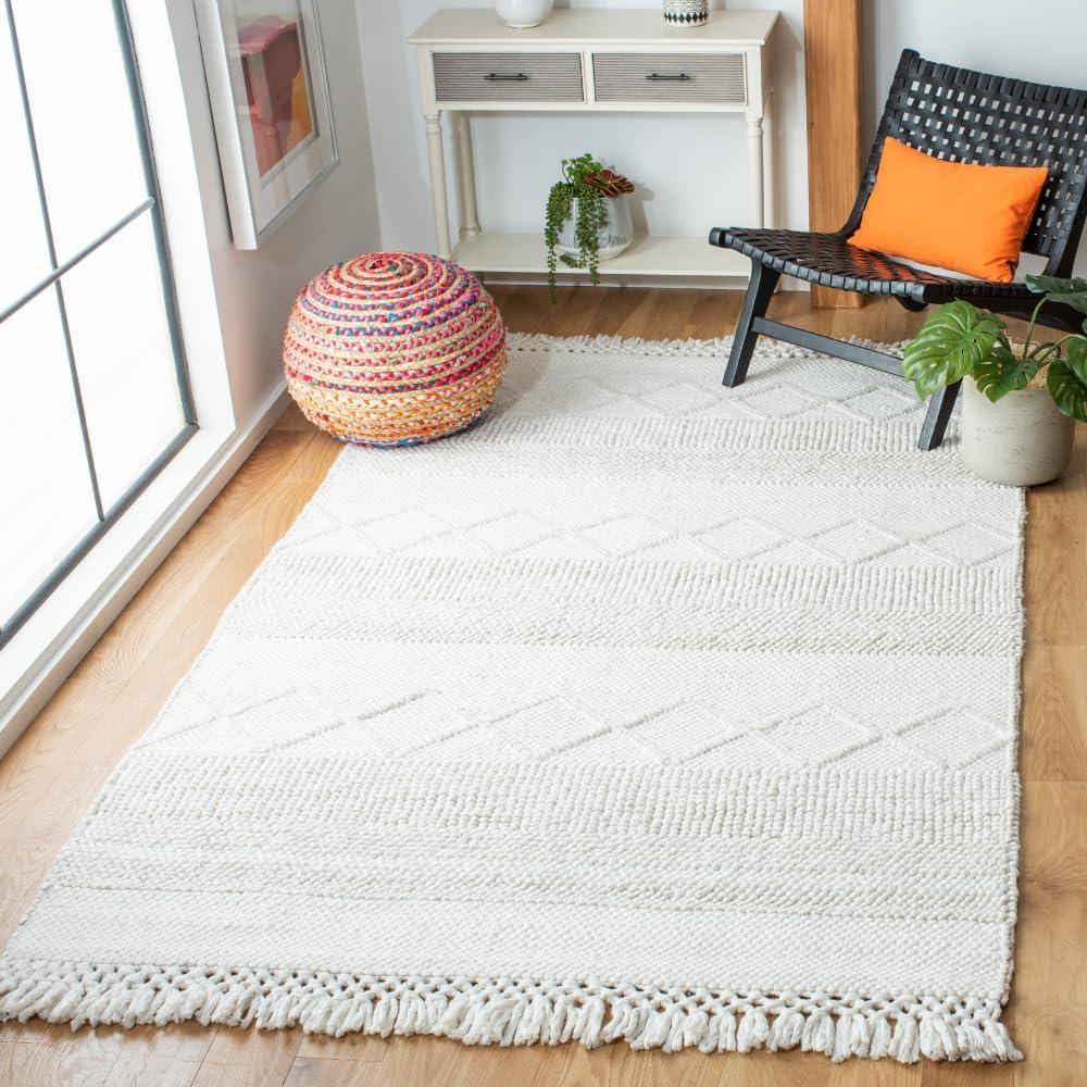 image:imageSAFAVIEH Area Rug 8x10 Casablanca Collection Large Ivory Handmade Boho Tassel Fringe Detail Ideal for Living Room Bedroom Dining Space CSB278AIvory