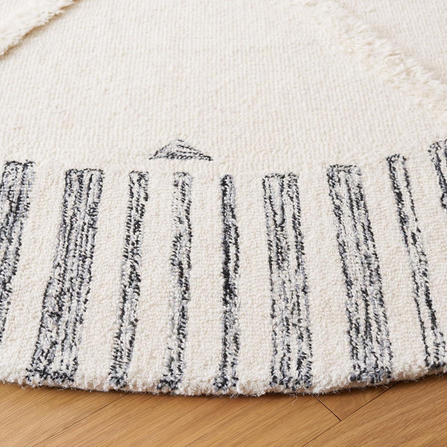image:imageSAFAVIEH Area Rug 8x10 Casablanca Collection Large Ivory amp Black Handmade Wool Moroccan Boho Trellis Design Ideal for Living Room Bedroom Dining Space CSB987AIvoryBlack