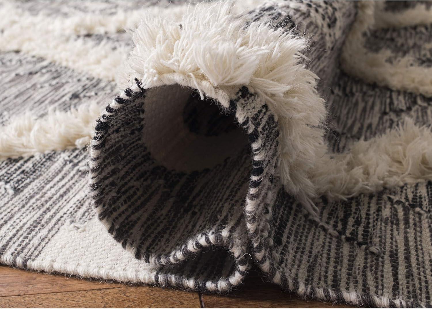 image:imageSAFAVIEH Kenya Collection Area Rug 6 x 9 Silver amp Ivory Handmade Moroccan Boho Tribal Wool Ideal for High Traffic Areas in Living Room Bedroom KNY455GBlackIvory
