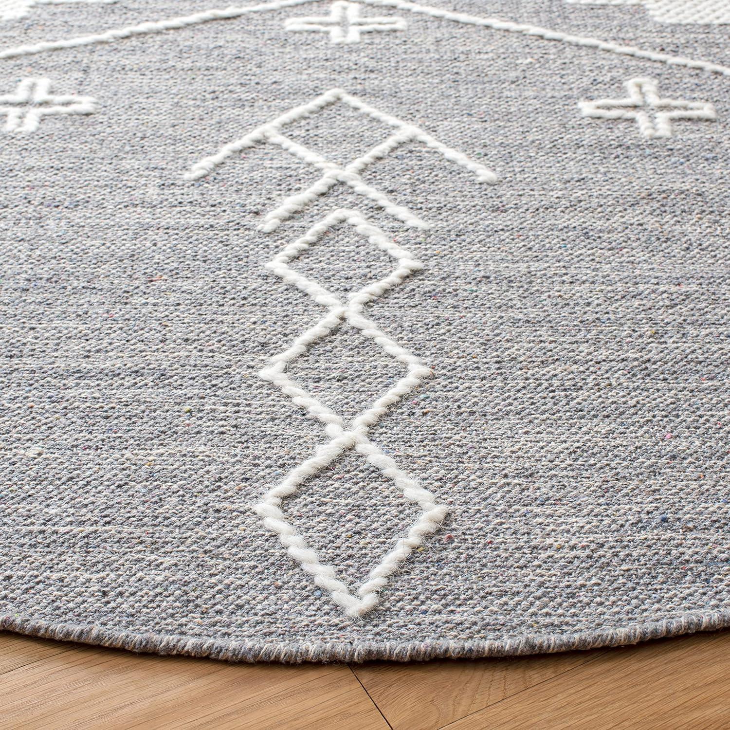 image:imageSAFAVIEH Kilim Collection Area Rug 5 x 8 Grey amp Ivory Handmade Moroccan Boho Rustic Cotton Ideal for High Traffic Areas in Living Room Bedroom KLM851FGreyIvory