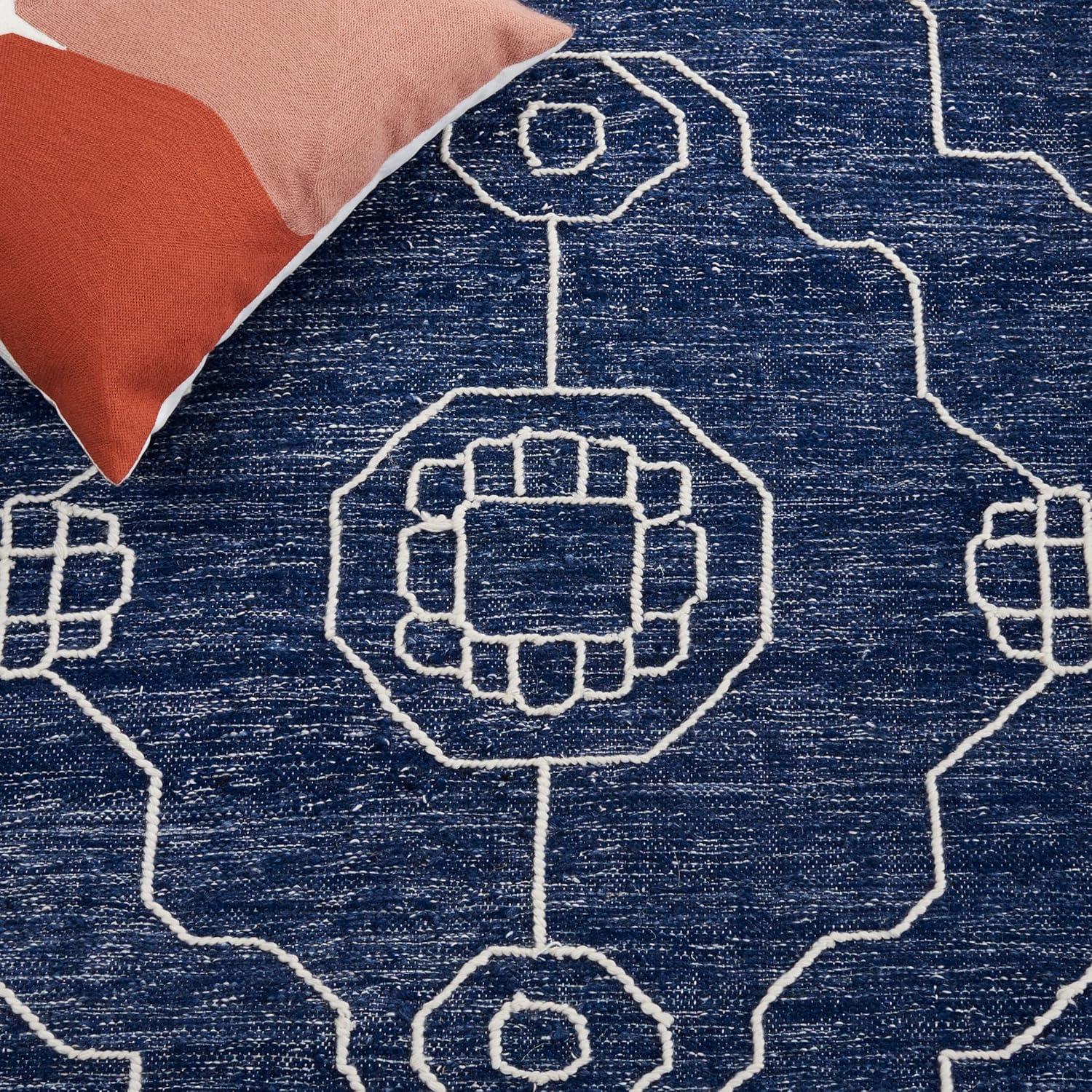 image:imageSAFAVIEH Kilim Collection Area Rug 6 x 9 Blue amp Ivory Flat Weave Rustic Boho Tribal Design NonShedding amp Easy Care Ideal for High Traffic Areas in Living Room Bedroom KLM763MNavyIvory