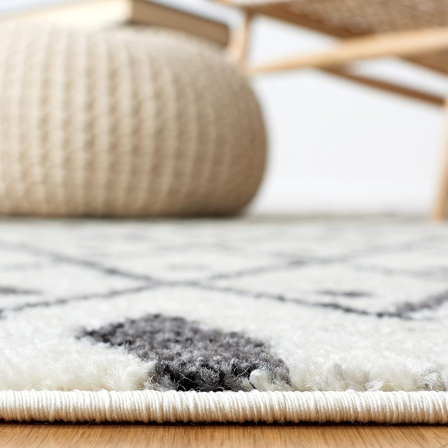 image:imageSAFAVIEH Tulum Collection Area Rug 55 x 77 Ivory amp Black Moroccan Boho Tribal Design NonShedding amp Easy to Clean Ideal for Living Room Bedroom Dining Space TUL650AIvoryBlack