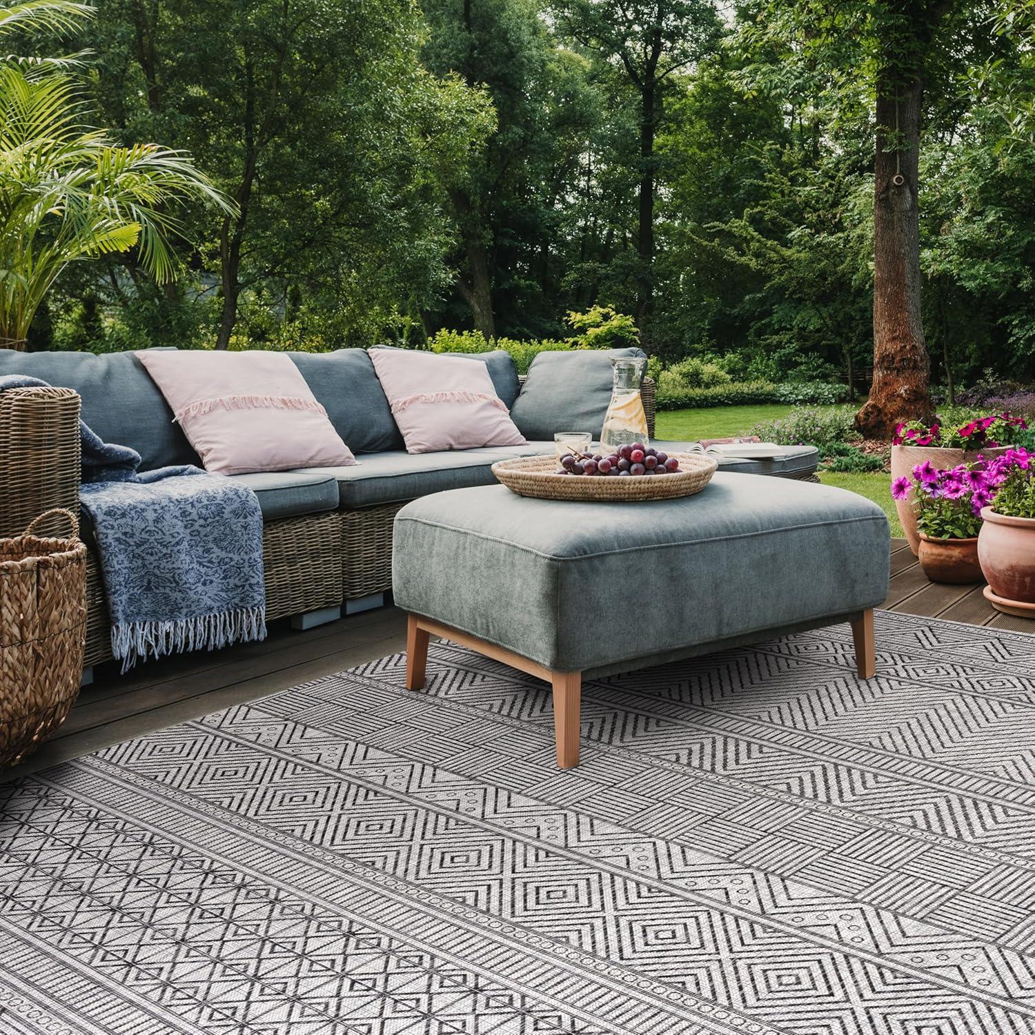 image:imageSAFAVIEH Washable Rug Outdoor Courtyard Collection 53 x 77 Black amp Grey NonShedding amp Easy Cleaning Ideal for Patio Backyard Mudroom CY819637612BlackGrey