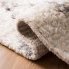 SAFAVIEH Casablanca Collection Accent Rug – 4′ x 6′, Grey & Ivory, Handmade Moroccan Boho Wool, 1.4-inch Thick Ideal for High Traffic Areas in Entryway, Living Room, Bedroom (CSB951F)(Grey/Ivory)