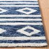 SAFAVIEH Micro-Loop Collection Area Rug – 5′ Square, Navy & Ivory, Handmade Moroccan Tribal Wool, Ideal for High Traffic Areas in Living Room, Bedroom (MLP153N)(Navy/Ivory)