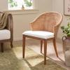 SAFAVIEH Home Collection – Mura Brown Rattan Accent Chair with Ivory Seat Cushion, Coastal Modern Seating, Fully Assembled (ACH4903A)(Honey/Ivory)