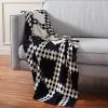 SAFAVIEH Home Collection Zhuri Black/Ivory Cotton 50 x 60 Decorative Accent Throw Blanket(Black/Ivory)