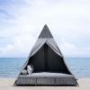 SAFAVIEH Outdoor Patio Furniture Collection – Bongo Grey & Light Grey Wicker Outdoor Daybed with Canopy, Modern Pyramid Design (PAT7736B)(Black/Grey)