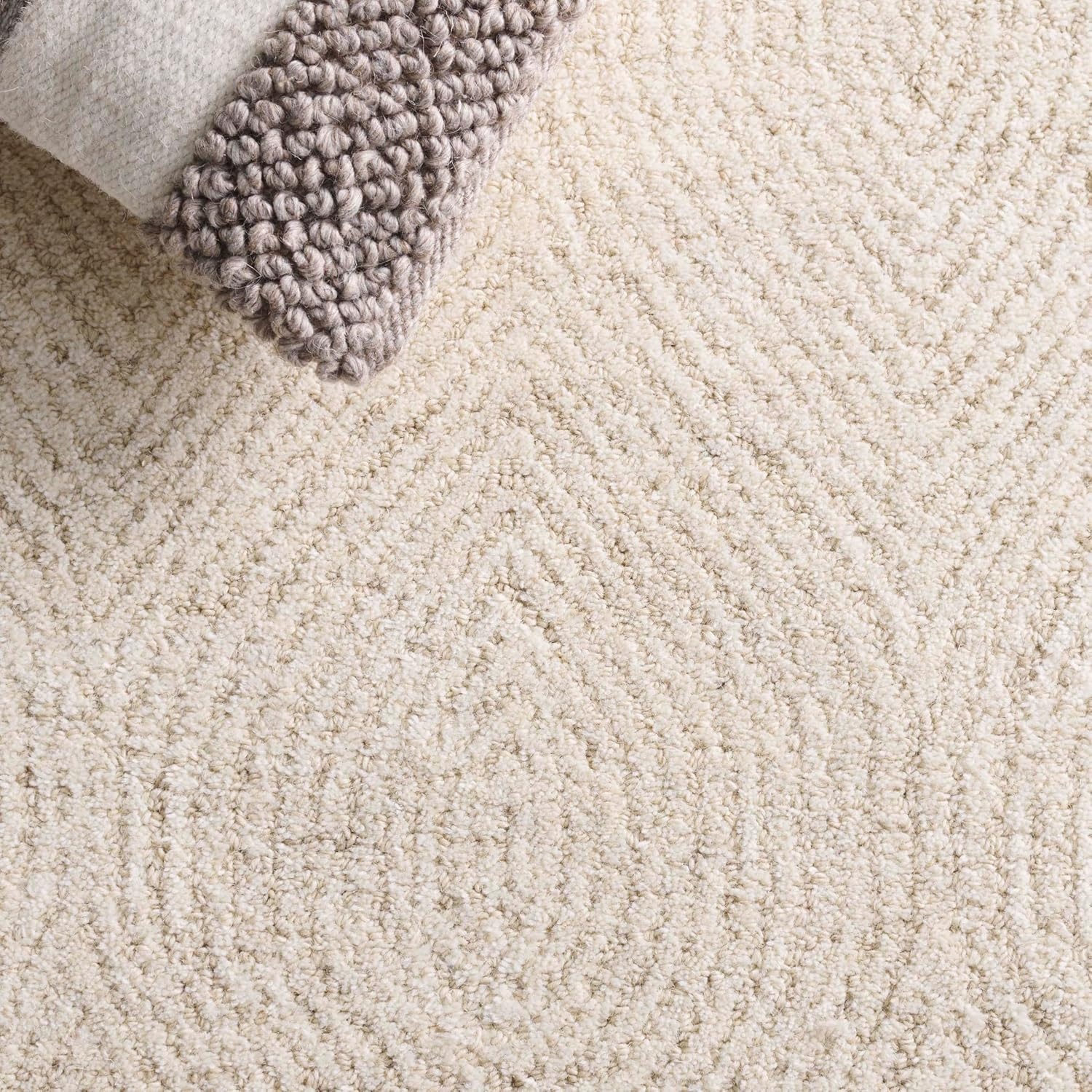 image:imageSAFAVIEH Abstract Collection Area Rug 10 Square Ivory amp Charcoal Handmade Wool Ideal for High Traffic Areas in Living Room Bedroom ABT340HIvoryBeige