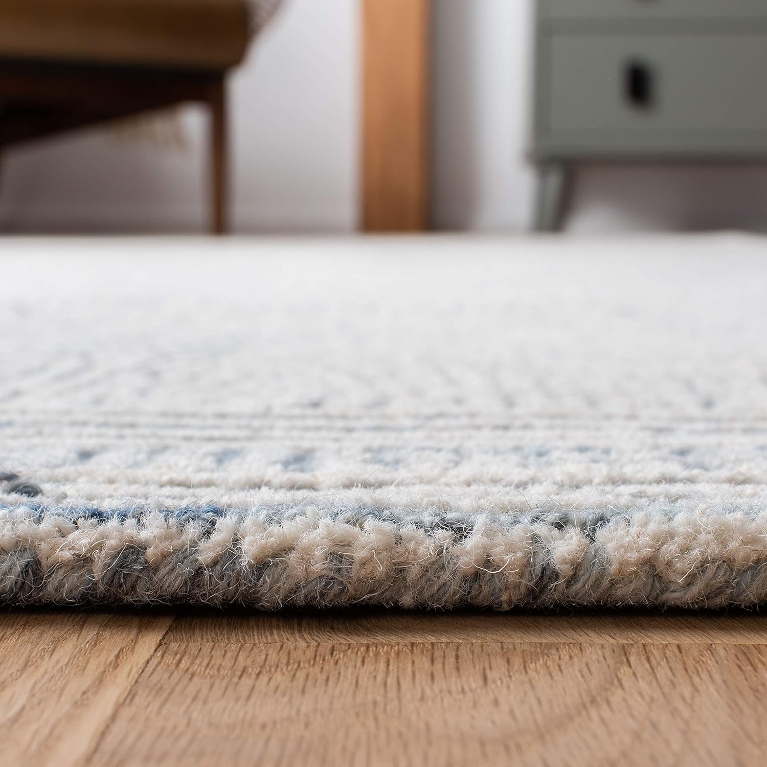image:imageSAFAVIEH Abstract Collection Area Rug 10 Square Ivory amp Charcoal Handmade Wool Ideal for High Traffic Areas in Living Room Bedroom ABT340HIvoryBlue
