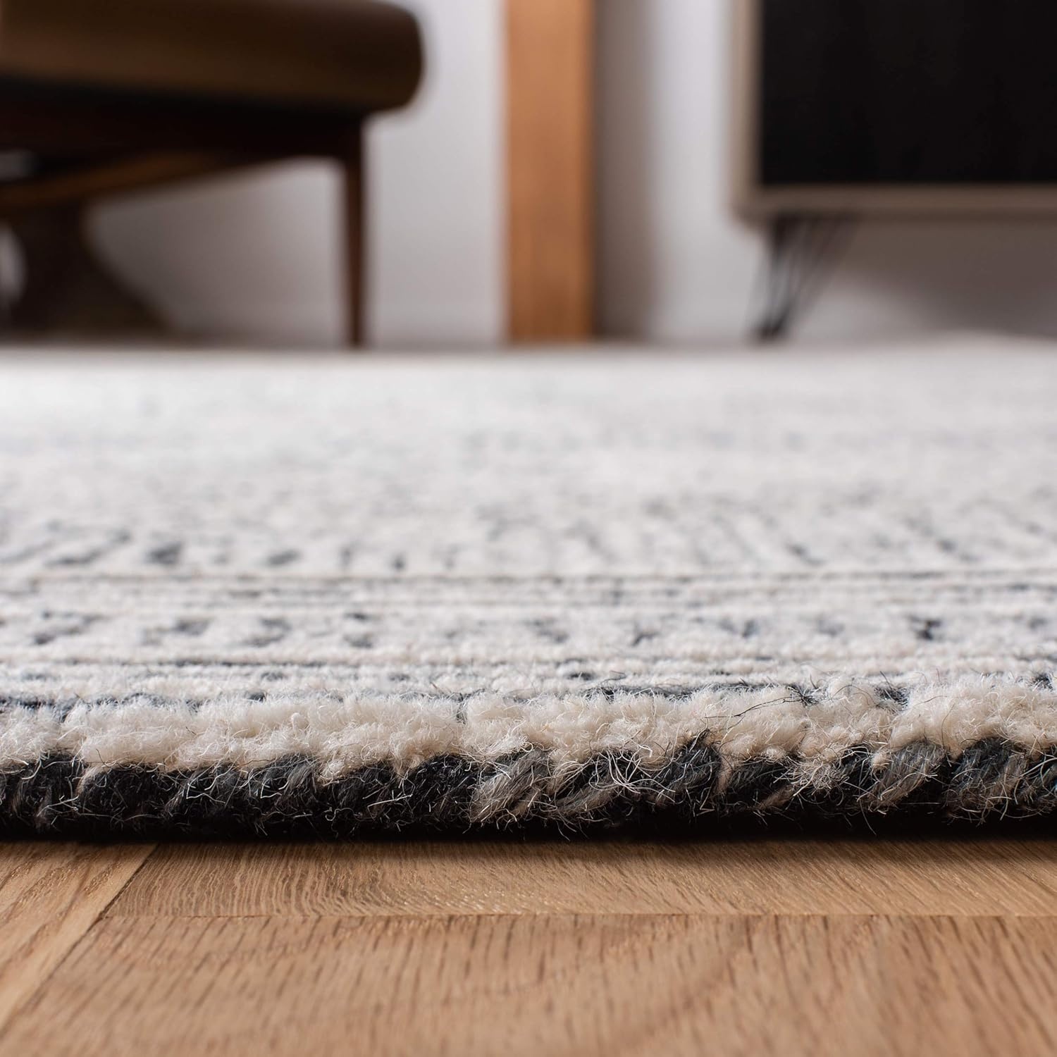 image:imageSAFAVIEH Abstract Collection Area Rug 10 Square Ivory amp Charcoal Handmade Wool Ideal for High Traffic Areas in Living Room Bedroom ABT340HIvoryCharcoal
