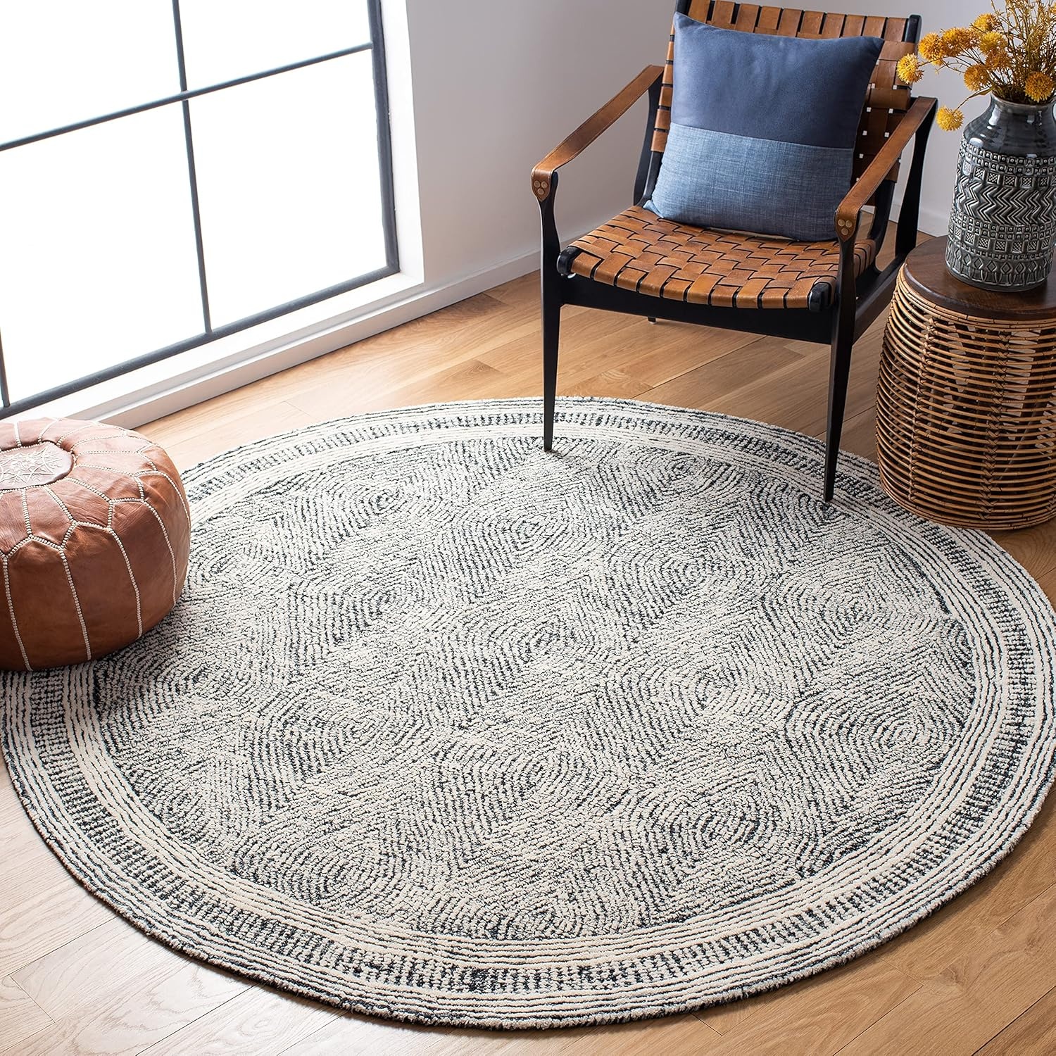 image:imageSAFAVIEH Abstract Collection Area Rug 10 Square Ivory amp Charcoal Handmade Wool Ideal for High Traffic Areas in Living Room Bedroom ABT340HIvoryCharcoal
