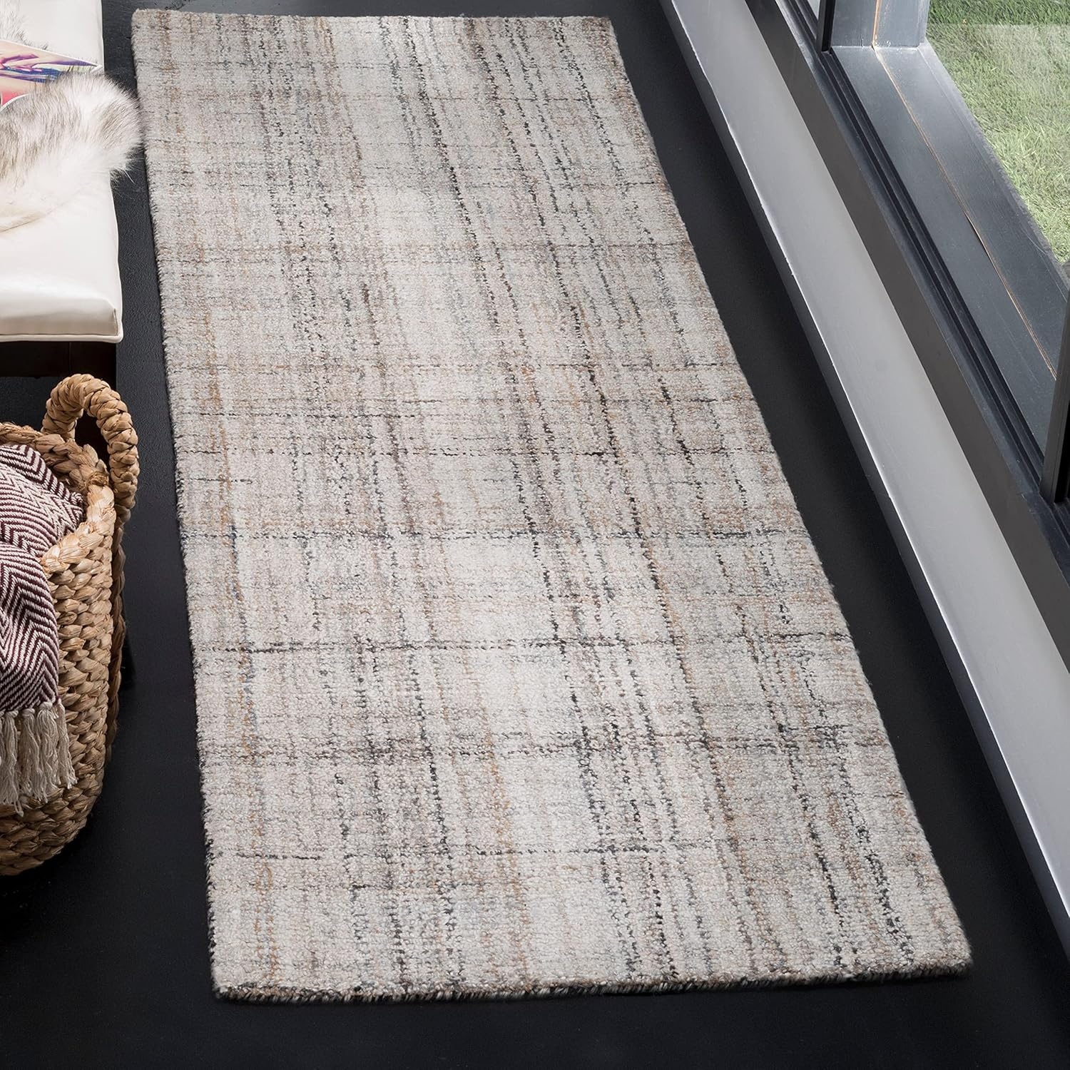 image:imageSAFAVIEH Abstract Collection Area Rug 8 Round Ivory amp Beige Handmade Wool amp Viscose Ideal for High Traffic Areas in Living Room Bedroom ABT141DCamelBlack