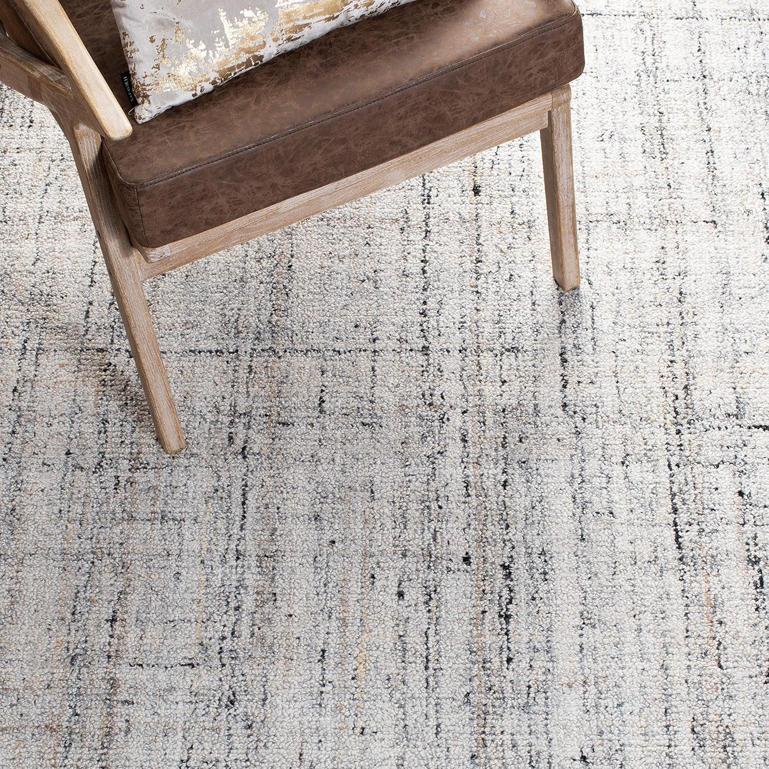 image:imageSAFAVIEH Abstract Collection Area Rug 8 Round Ivory amp Beige Handmade Wool amp Viscose Ideal for High Traffic Areas in Living Room Bedroom ABT141DCamelBlack