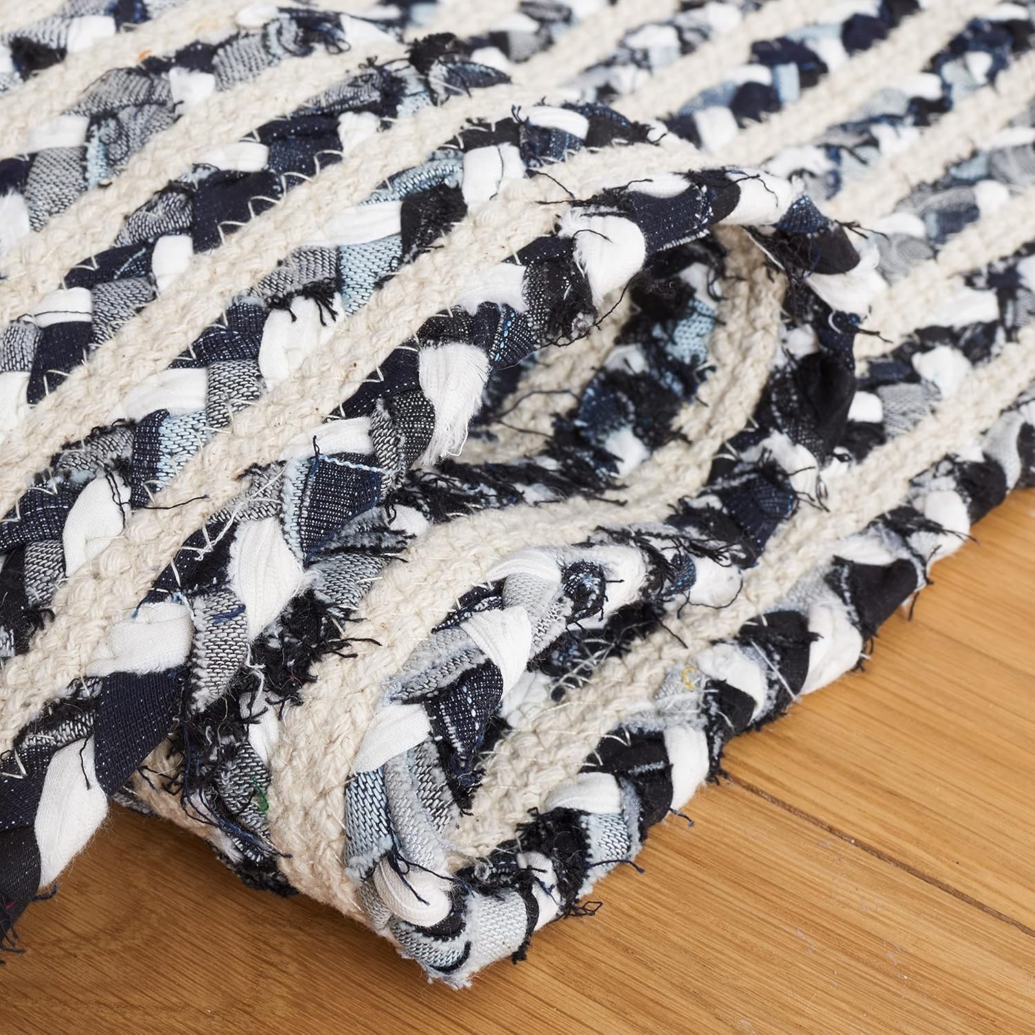image:imageSAFAVIEH Area Rug 8x10 Braided Collection Large Blue amp Ivory Handmade Cotton Ideal for Living Room Bedroom Office Dining Space BRD260MBlackNavy