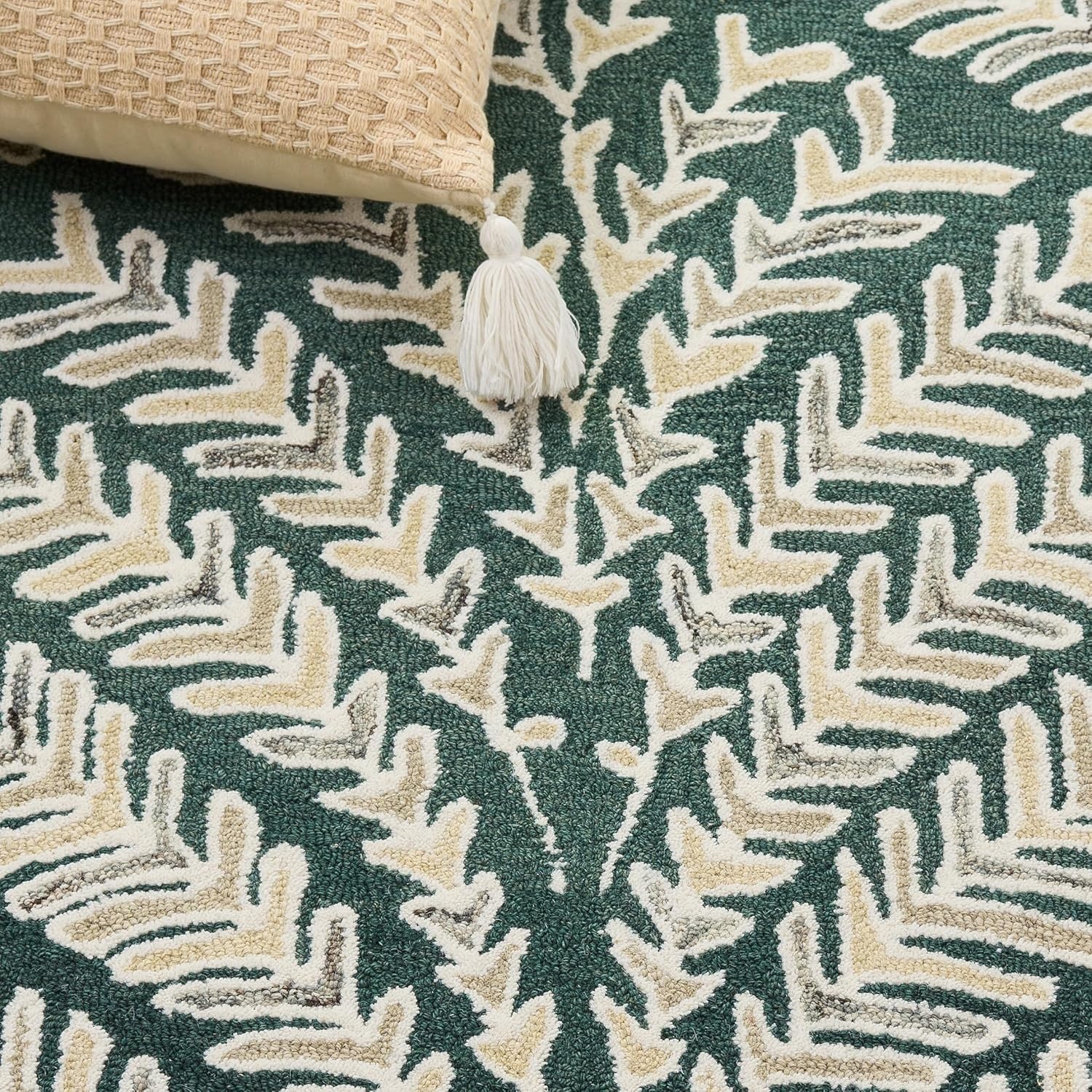 image:imageSAFAVIEH Area Rug 8x10 Capri Collection Large Ivory amp Blue Handmade Wool Ideal for Living Room Bedroom Office Dining Space CPR208ADark GreenIvory