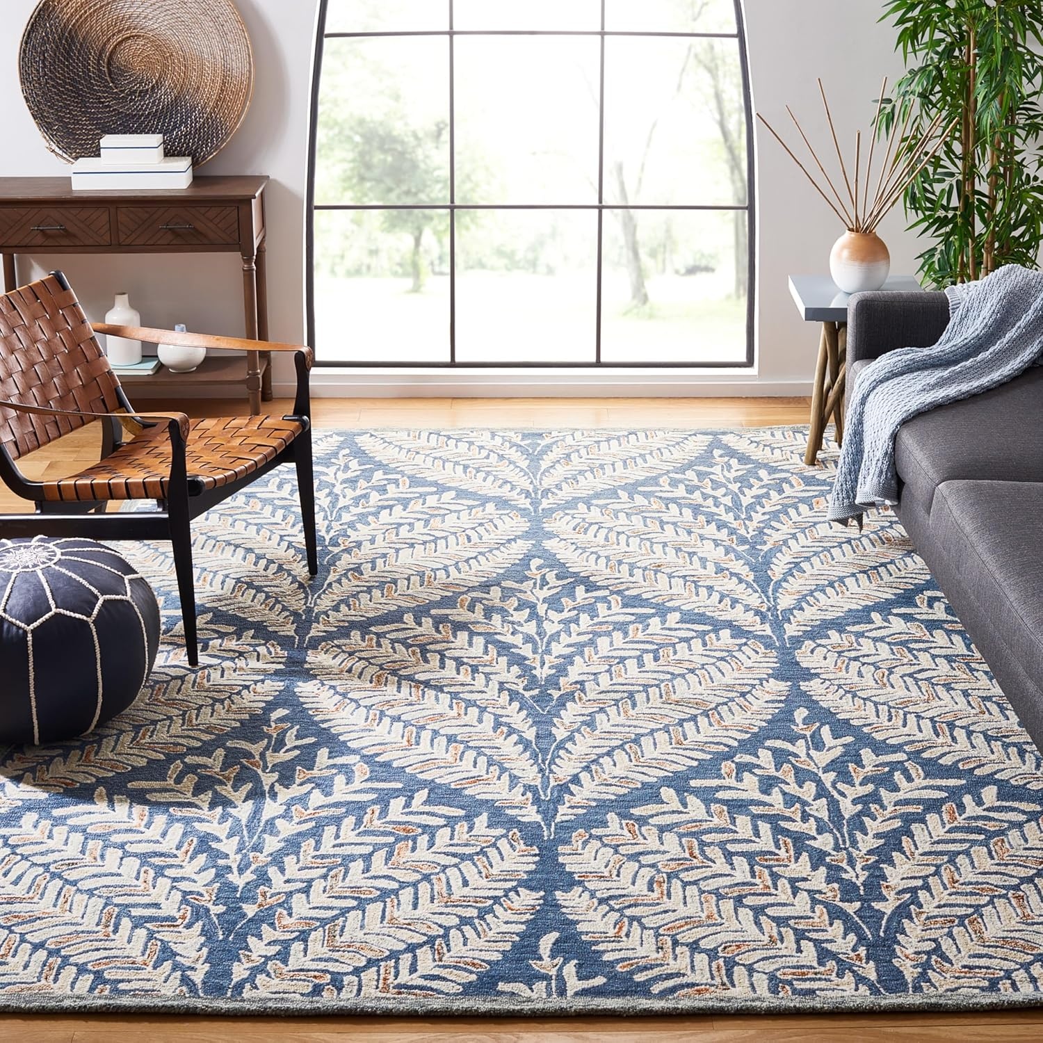 image:imageSAFAVIEH Area Rug 8x10 Capri Collection Large Ivory amp Blue Handmade Wool Ideal for Living Room Bedroom Office Dining Space CPR208AGreyIvory