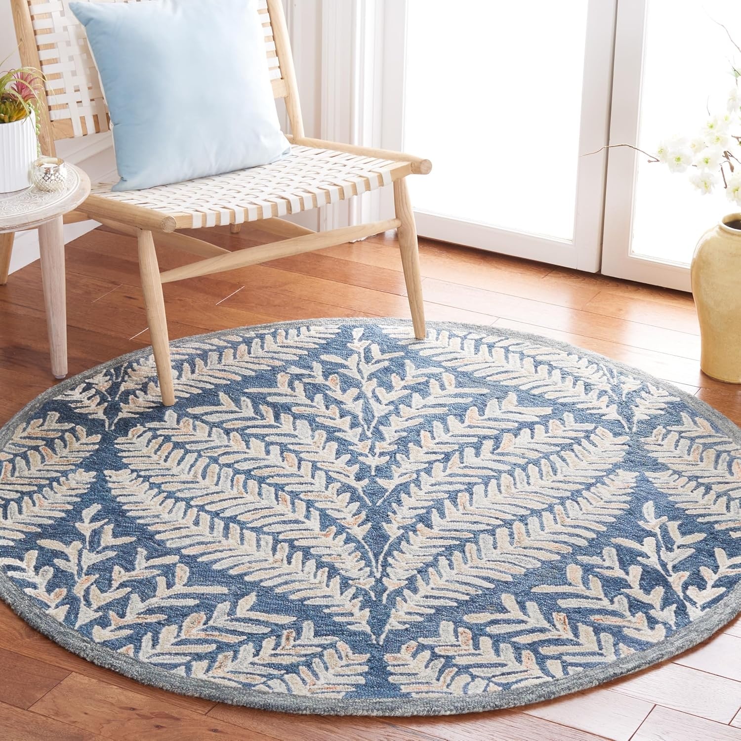 image:imageSAFAVIEH Area Rug 8x10 Capri Collection Large Ivory amp Blue Handmade Wool Ideal for Living Room Bedroom Office Dining Space CPR208AGreyIvory