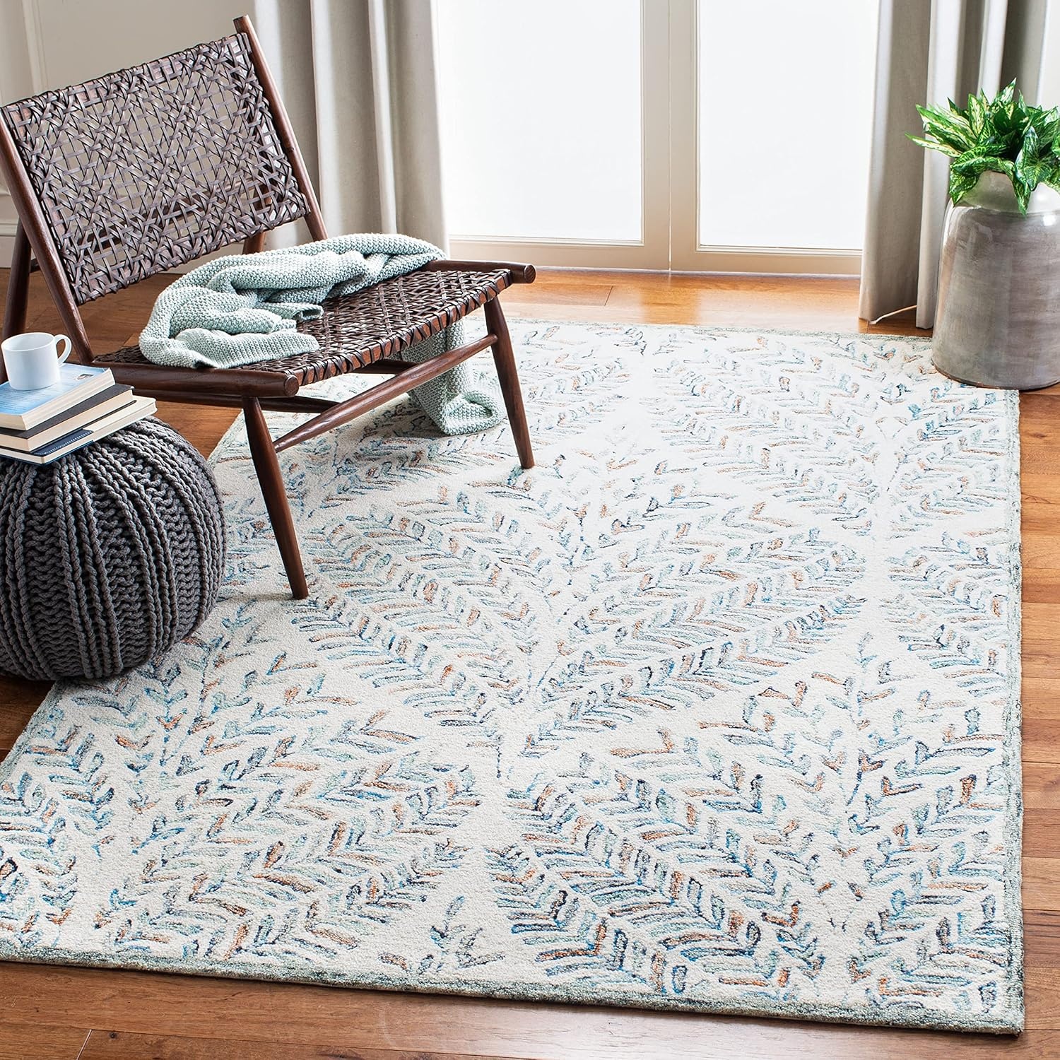 image:imageSAFAVIEH Area Rug 8x10 Capri Collection Large Ivory amp Blue Handmade Wool Ideal for Living Room Bedroom Office Dining Space CPR208AIvoryBlue