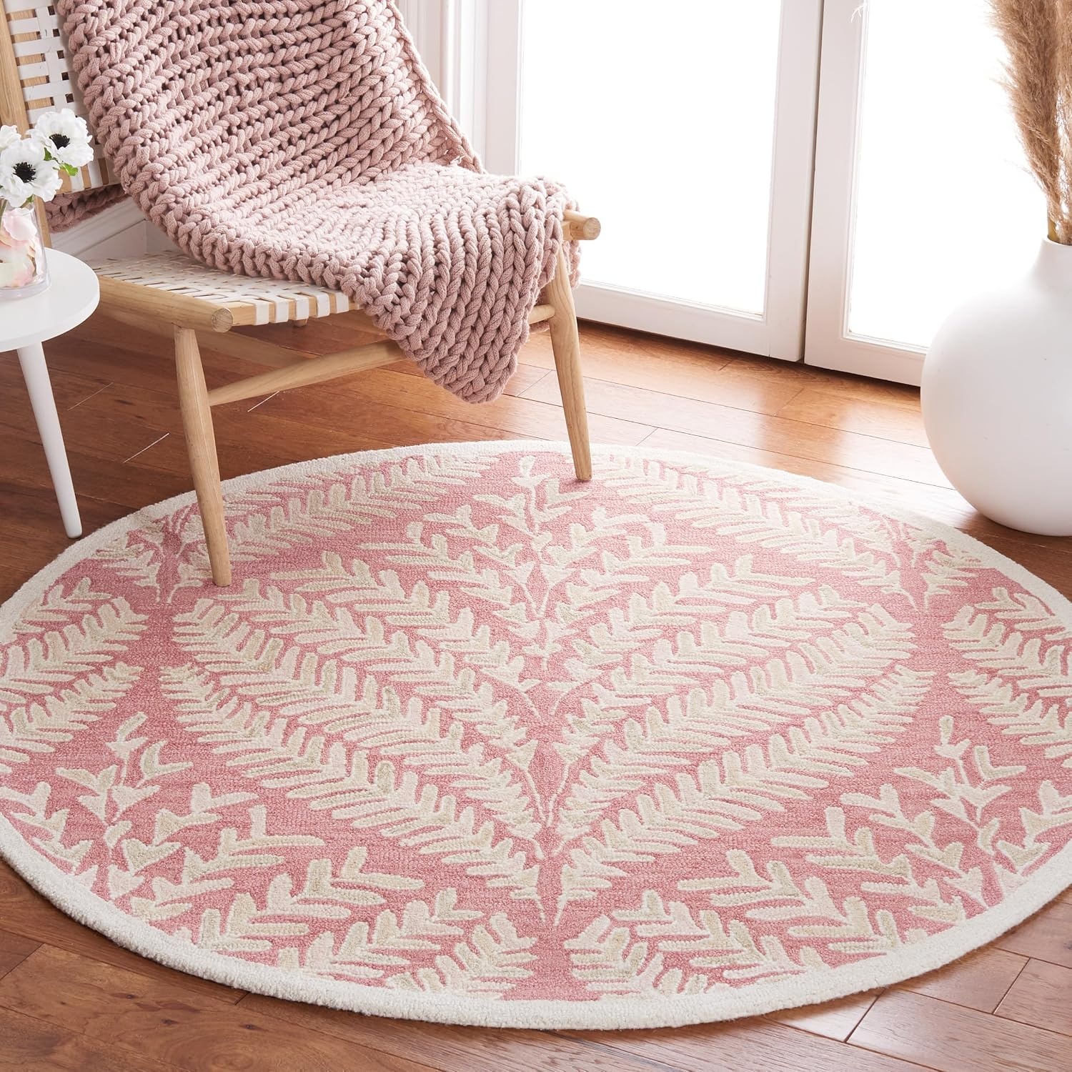 image:imageSAFAVIEH Area Rug 8x10 Capri Collection Large Ivory amp Blue Handmade Wool Ideal for Living Room Bedroom Office Dining Space CPR208APinkIvory